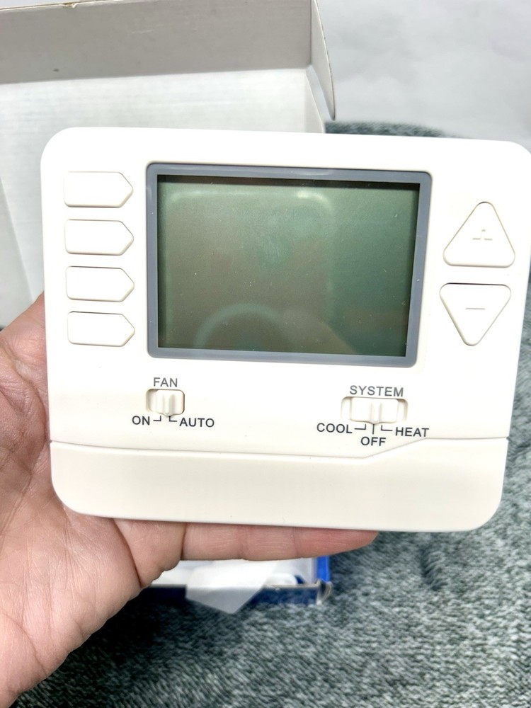 Single Stage 705 Thermostat Programmable Open Box (SH4)