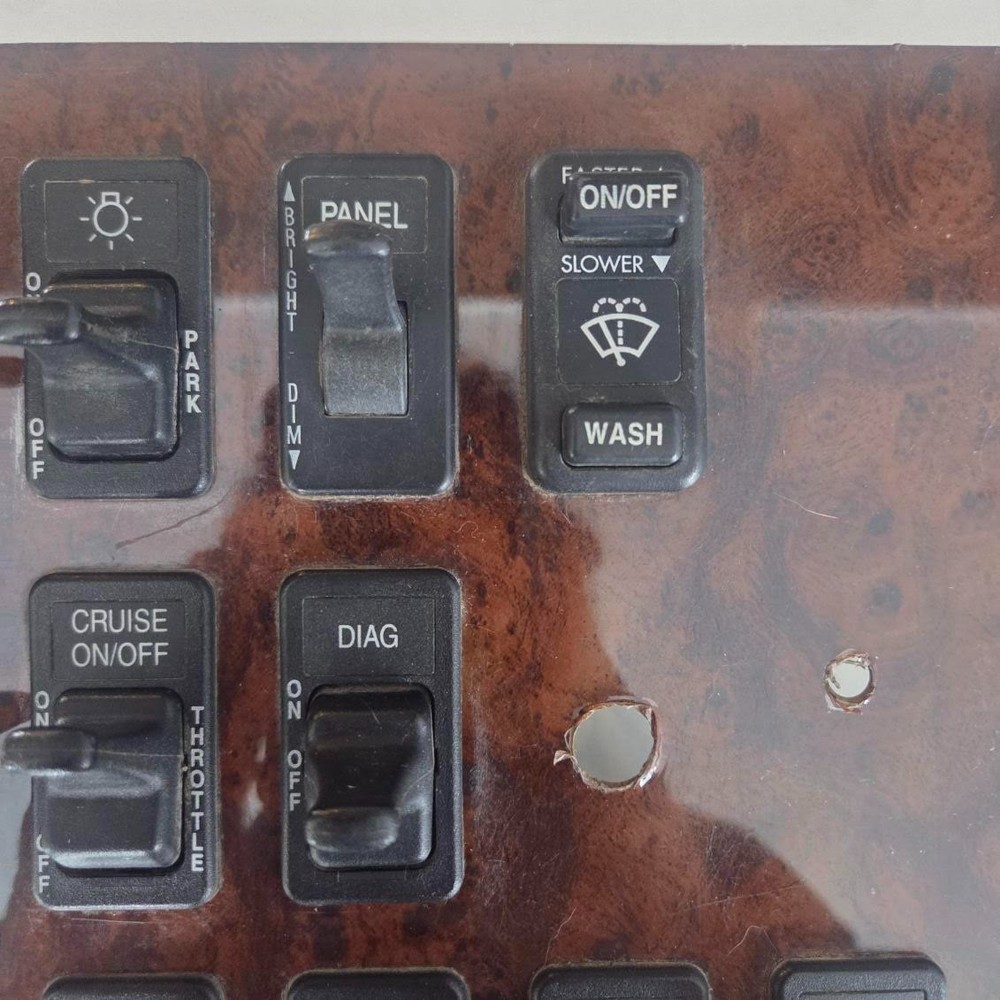 International 9200i Instrument Panel