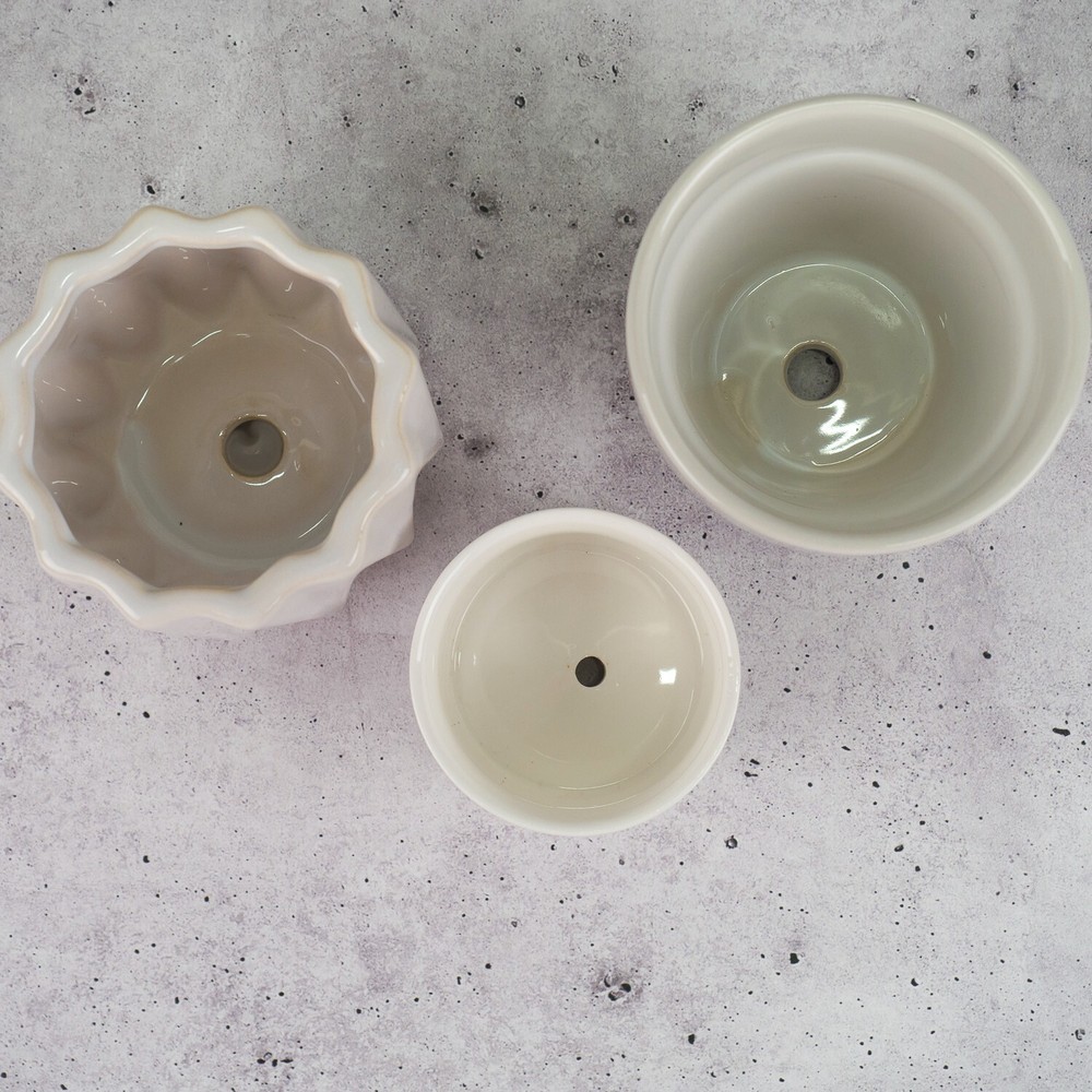 Ceramic Planter Pots (3-Piece Set) • white ridges, mini white, classic flowerpot