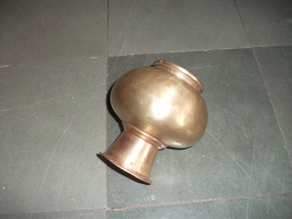 Vintage Brass Handcrafted Solid Unique Shape Flower Pot/Vase