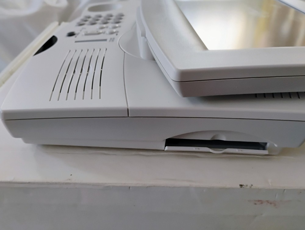 Phillips IS2630 Touch Screen Phone