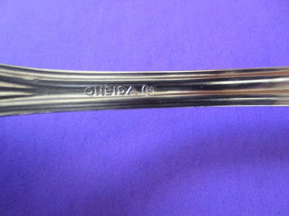 4 ONEIDA DUBLIN Stainless Flatware Soup Spoons Ribbed Fan Design