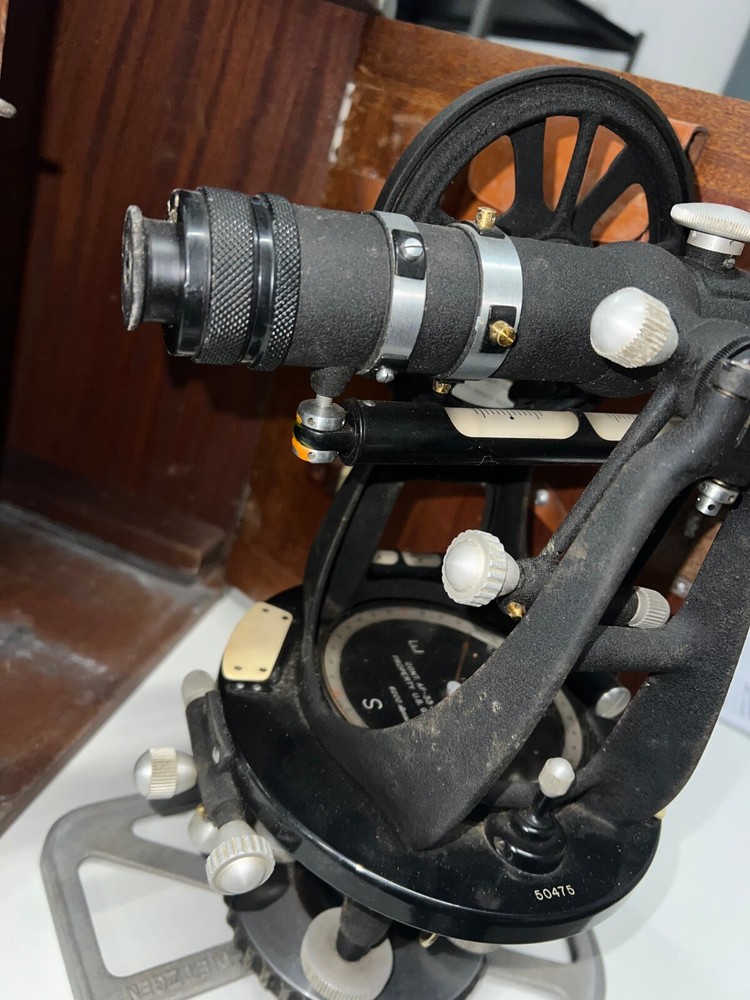CASED OLD DIETZGEN 6000 TRANSIT / LEVEL
