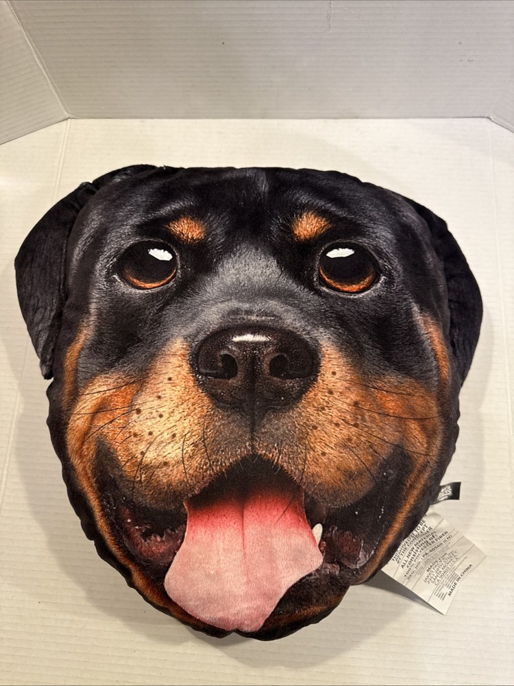 Pet Faces throw pillow Rottweiler. It’s Huge!’!!