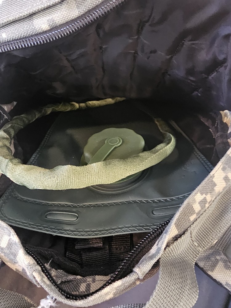 Source Hydration Patrol 30 Pack With New 3L bladder