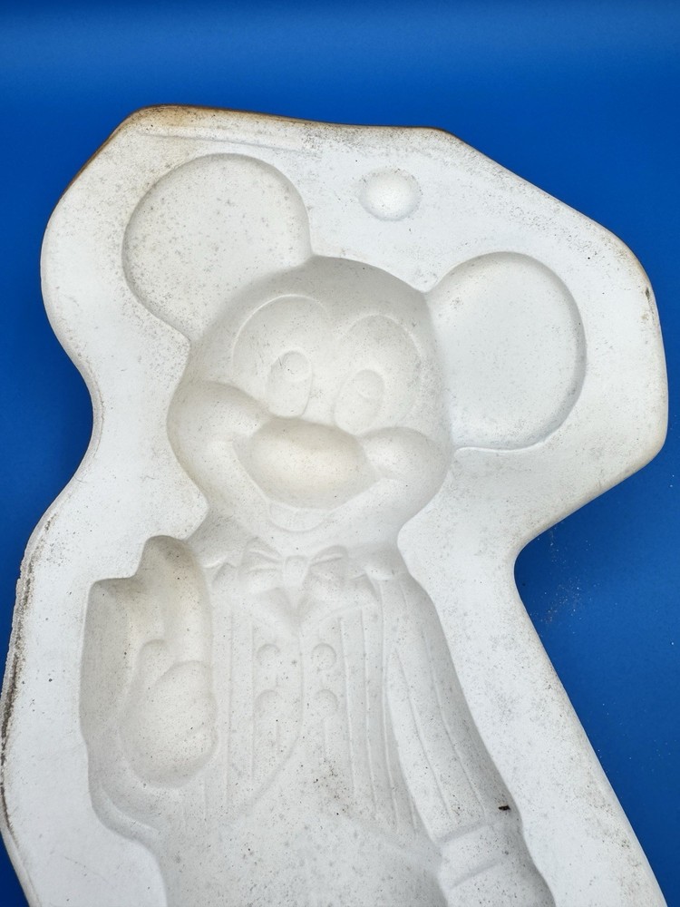 Vintage Unbranded Ceramic Casting Mold Smiling Mickey Mouse