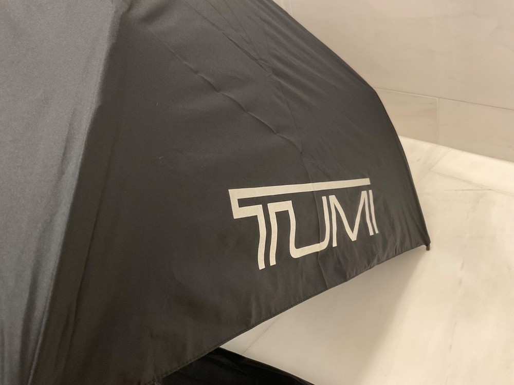 NEW TUMI 36.0” Medium LOGO Auto Automatic Open Close Umbrella - BLACK