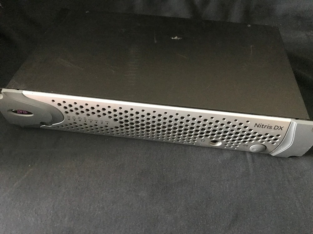 Avid Nitris DX 7020-30008-04 Media Composer powers on no cables