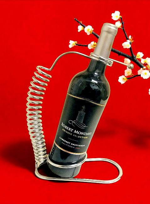 Wine Bottle Caddy Holder & Server Pourer with Chrome Spiral Spring Handle No Box