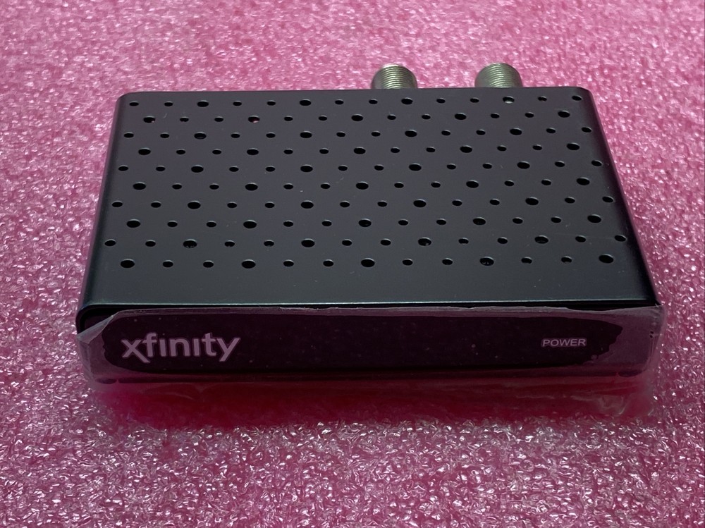 Xfinity Digital Transport Adapter DCI105COM1   NO AC Adapter