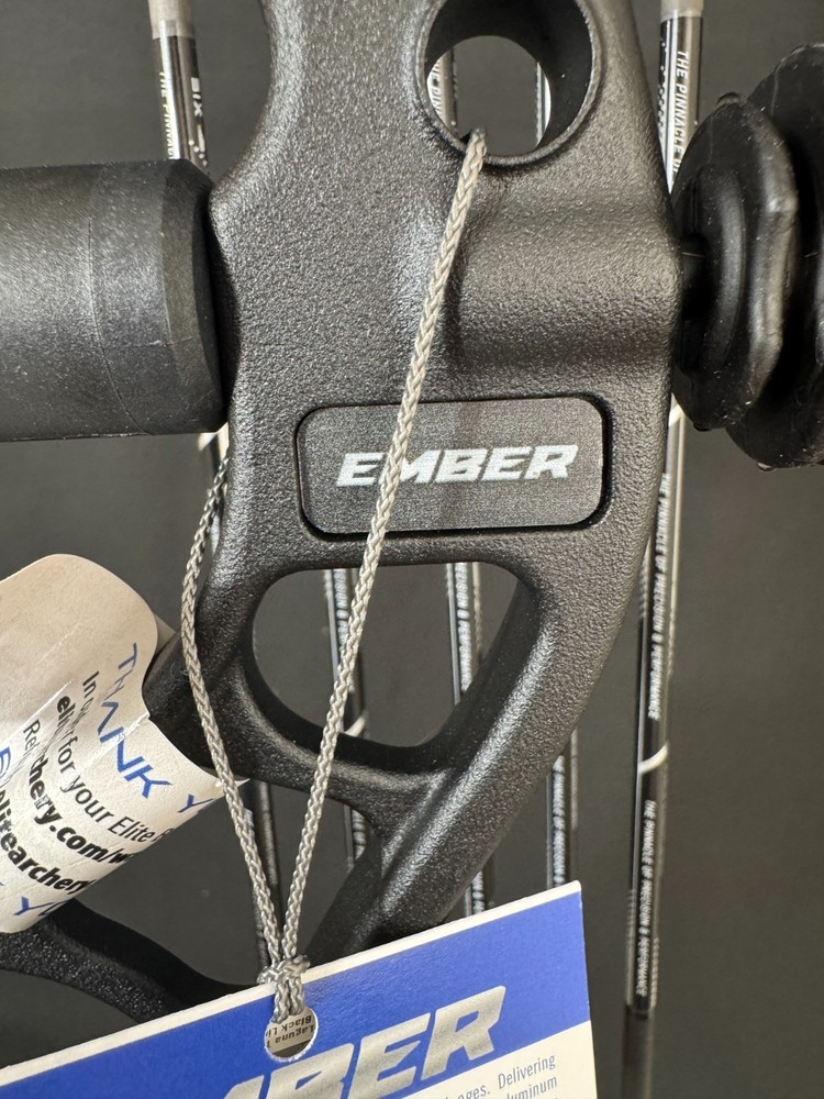 Elite Ember Compound Bow Black Right Hand 40LBS Full Setup New