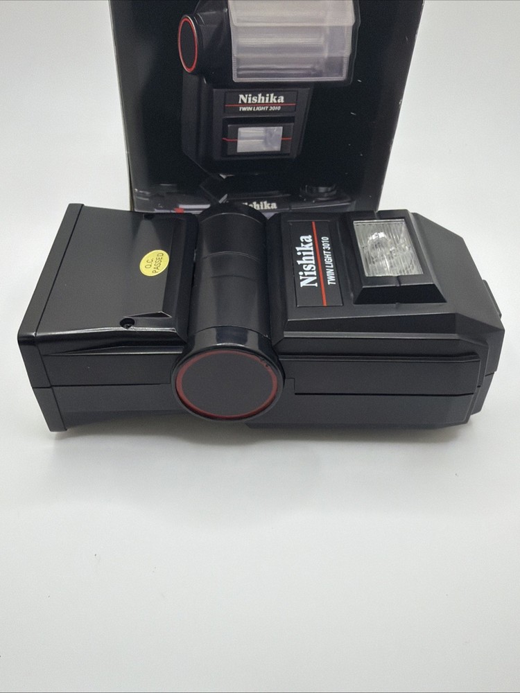 Nishika Twin Light 3010 Variable Angle Electronic Flash