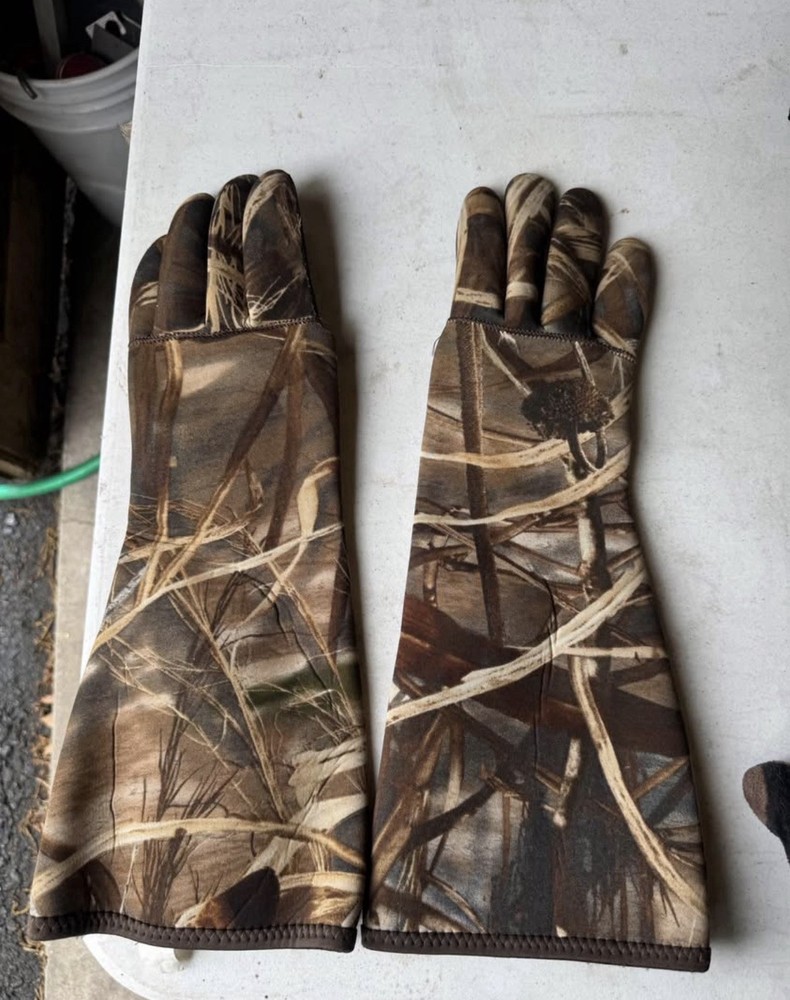 Gauntlet Hunting Gloves