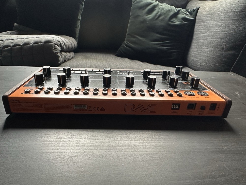 Behringer Crave Analog Semi-Modular Synthesizer