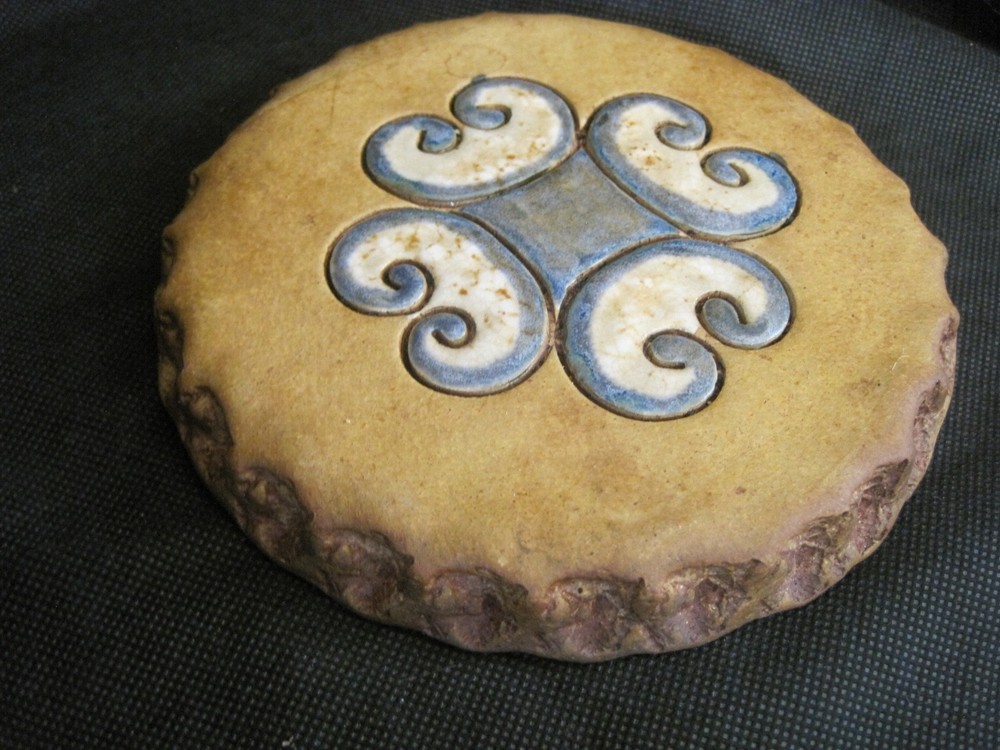 Nan Groves Bread Tile to Hang on Wall 5 1/2"
