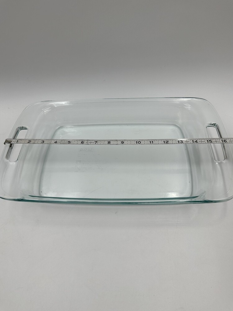 Pyrex Baking Glass Dish 9x13 3 Quart With Red Lid Handles C-233 USA Rectangular