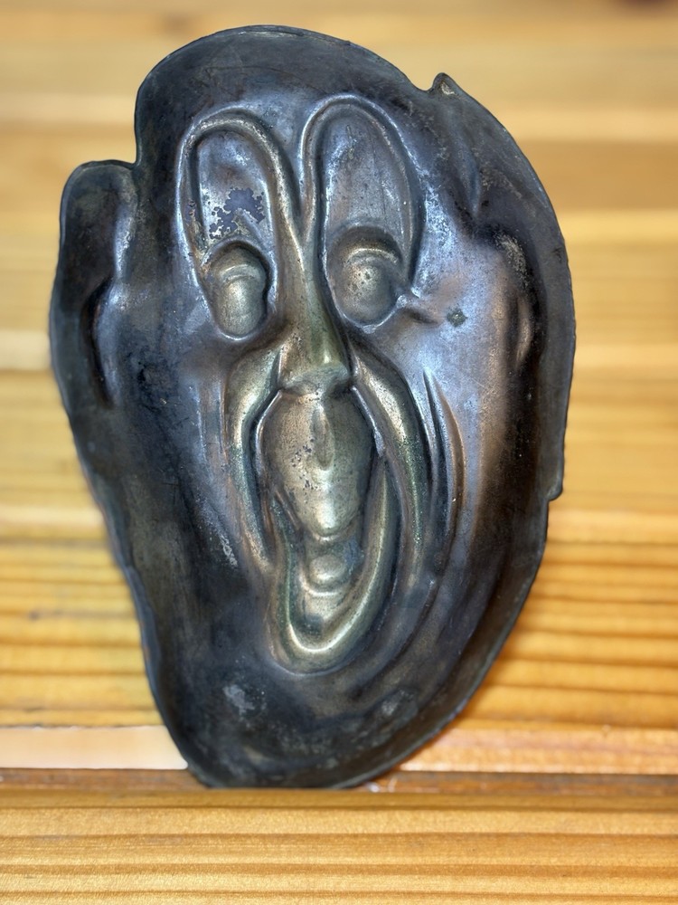 Antique Dartmoor Pixie Dish 1920’s