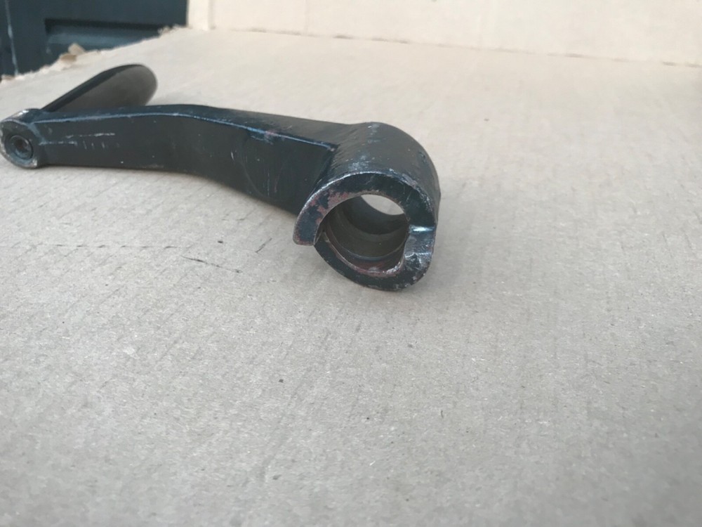 Engine starting hand crank handle