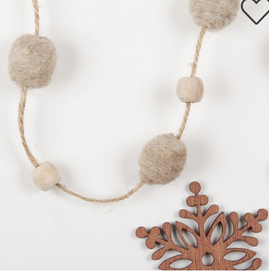 Snowflake And Tassel Garland