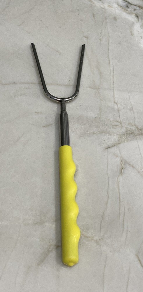 Yellow Handle Retractable Telescoping Camping Fork Marshmallow Hot Dog