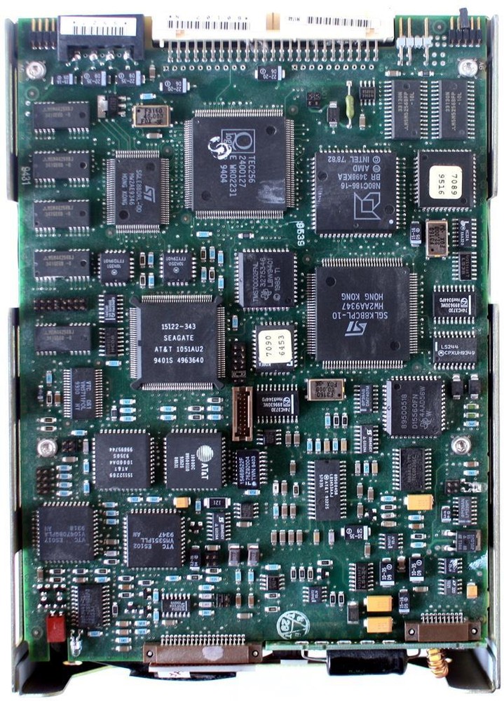 System Pull Seagate 2.9GB Internal 50-pin SCSI Hard Drive