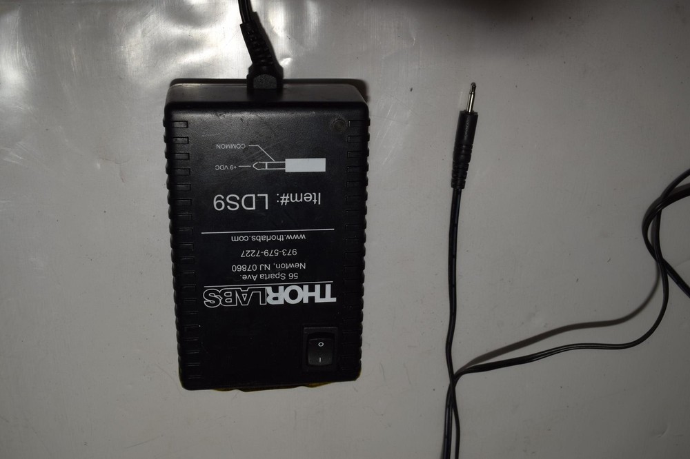 ^^ THORLABS ITEM# LDS9 POWER SUPPLY (DEC46)