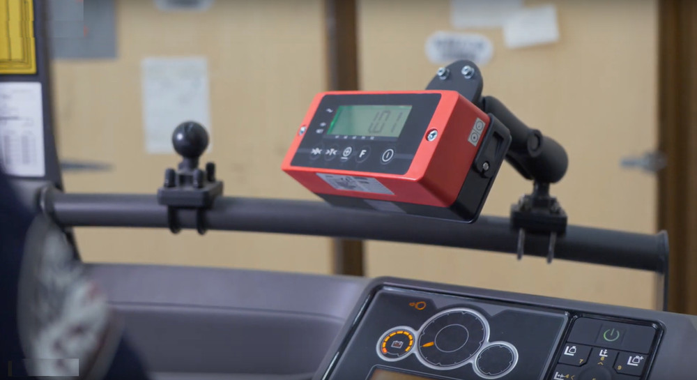 Wireless Forklift Scale 5,000 lb with Bluetooth 4.0 + Digital Indicator 42" Long