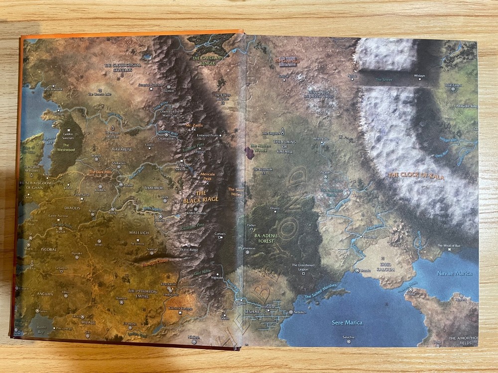 Numenera core rulebook with fold out map, Monte Cook, hardcover, excellent