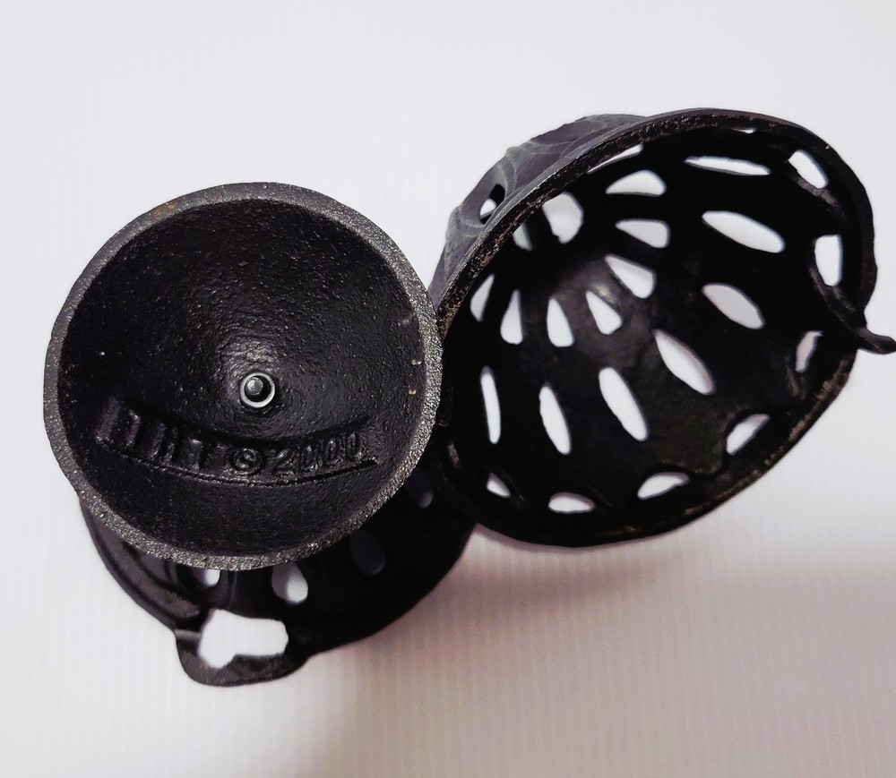 THT Black Footed Cast Iron String Twine Holder Metalcraft