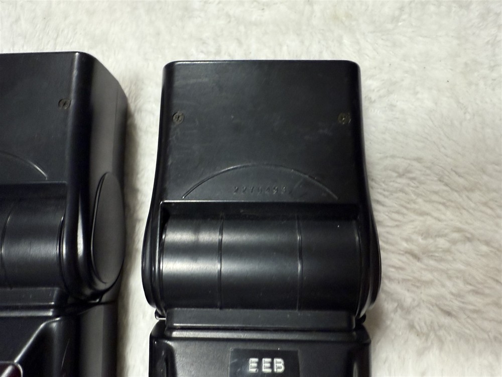 2x NIKON SPEEDLIGHT SB-24 SHOE MOUNT FLASH "UNTESTED"