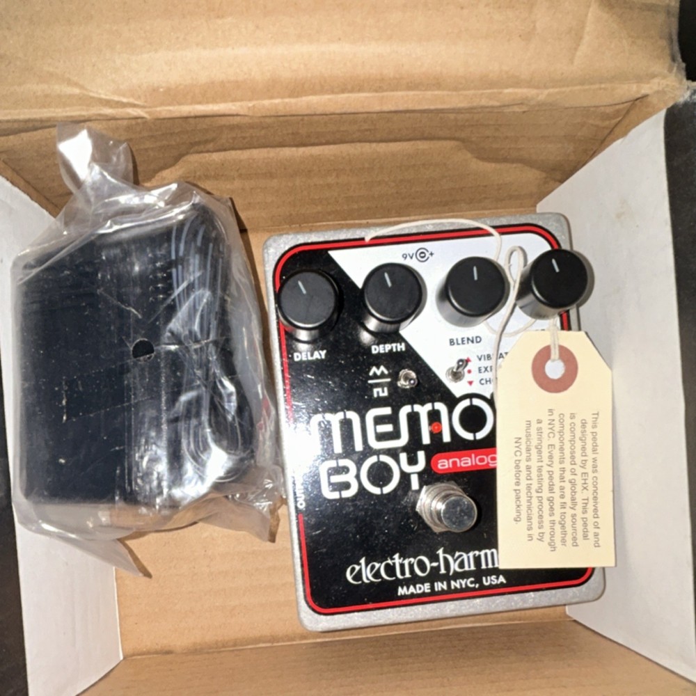 Electro-Harmonix Memory Boy Analog Delay Guitar Pedal (Box & Accessories)