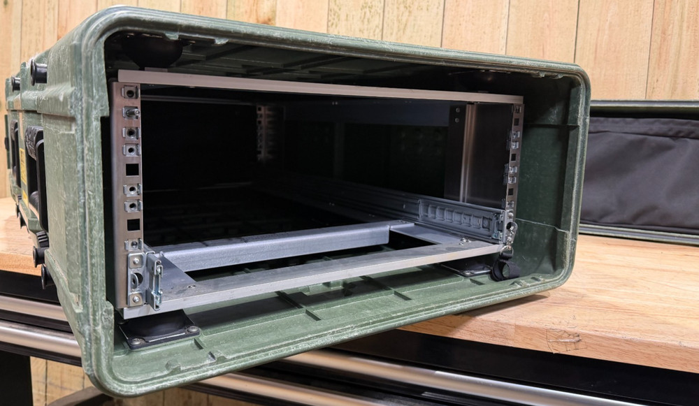 ECS Server Rack Rackmount 4U 19" X 29" Waterproof Storage Case W/ Rack