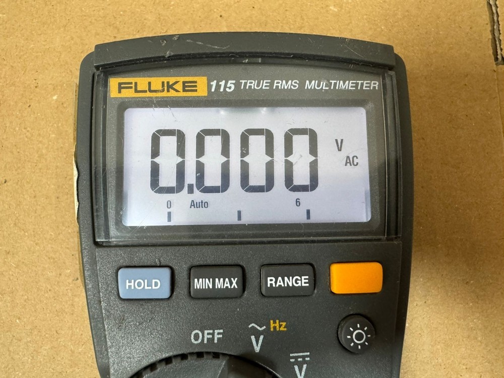 Fluke / True RMS Multimeter / 115