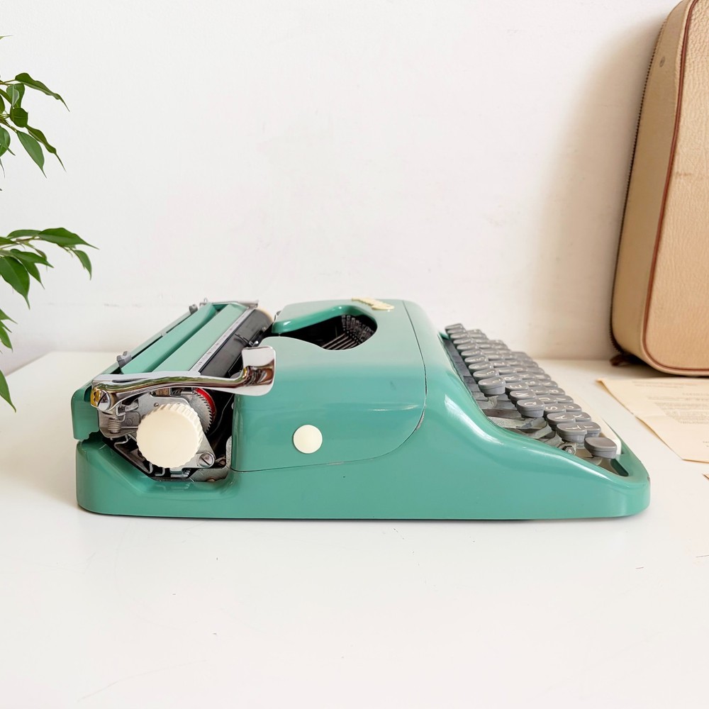 Working Consul 232 Typewriter | 1960s | Green | UPS Express