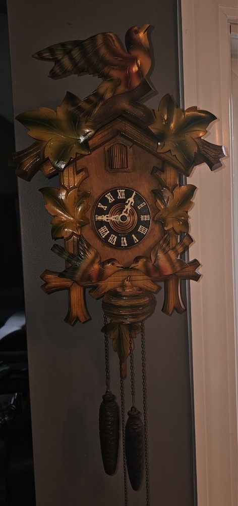 Vintage German Cuckoo Clock Runs & Cuckoos Black Forest Birds Pinecone Weights
