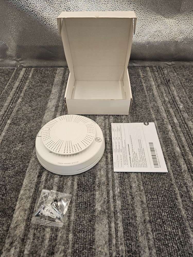 Wireless Carbon Monoxide Detector SIXCOVA Adjustable Battery Operated White