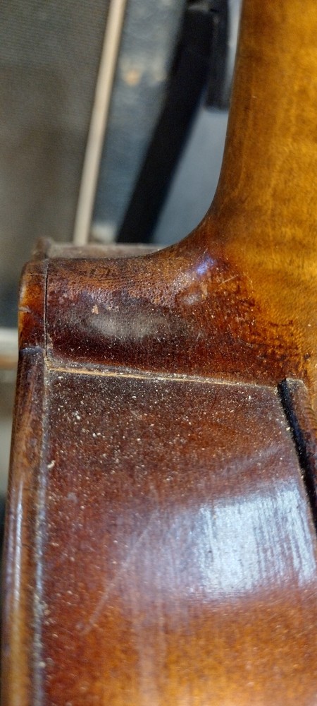 1964 Model E105 scherl and roth intermediate viola w' fine tuners