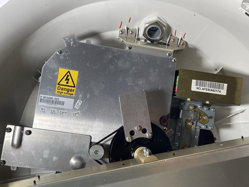 Raymarine RD218 2KW 18 inch Radar Dome UNTESTED