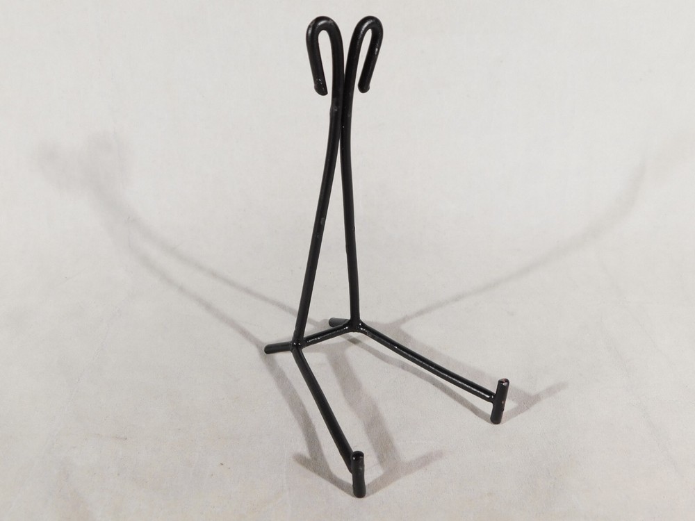 Easel Display Stand with Scroll Design! Black Iron Medium Size