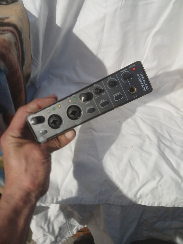 Audio Interface RHM 2 In 2 Out USB Audio Interface with 48V Phantom Power Tested