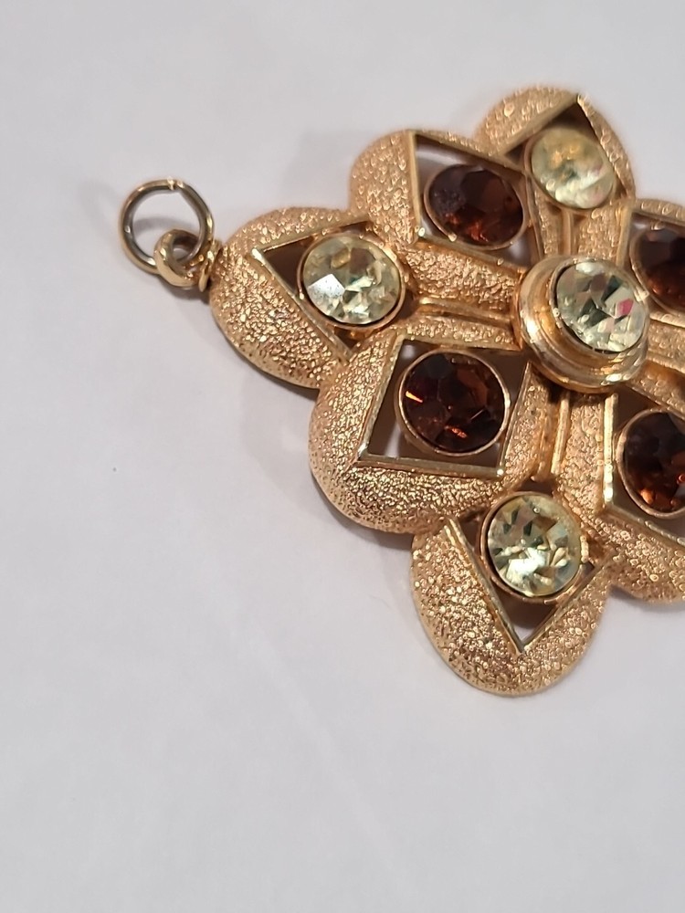 Vintage Sarah Coventry Pendant