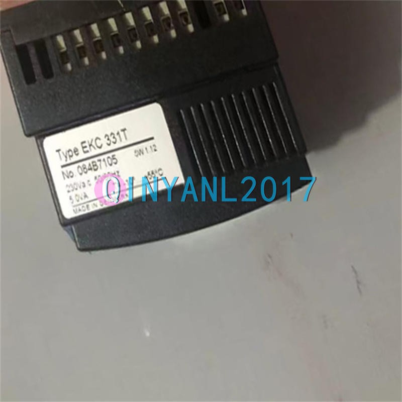 ONE Danfoss EKC331T 084B7105 Unit Controller NEW