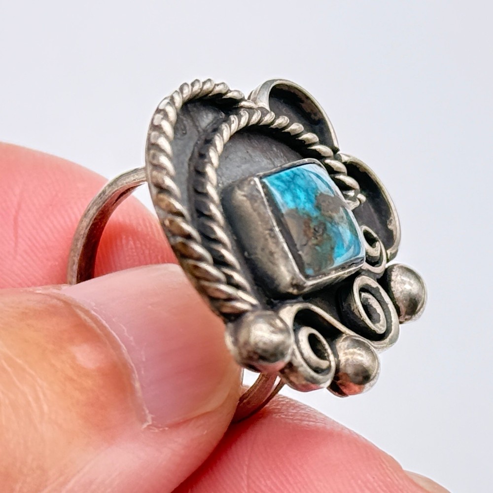 Vintage Navajo Native Turquoise Silver Ring Size 5.75