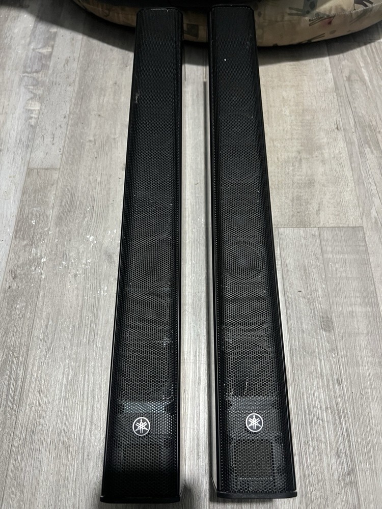 Yamaha VXL1B-8 8-Driver Column Line Array Speaker