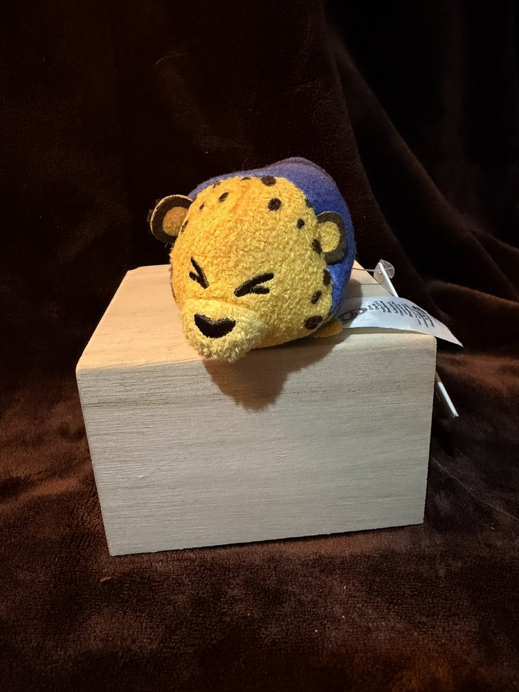Disney Tsum Tsum - Clawhauser - Zootopia - 2016 - NWT