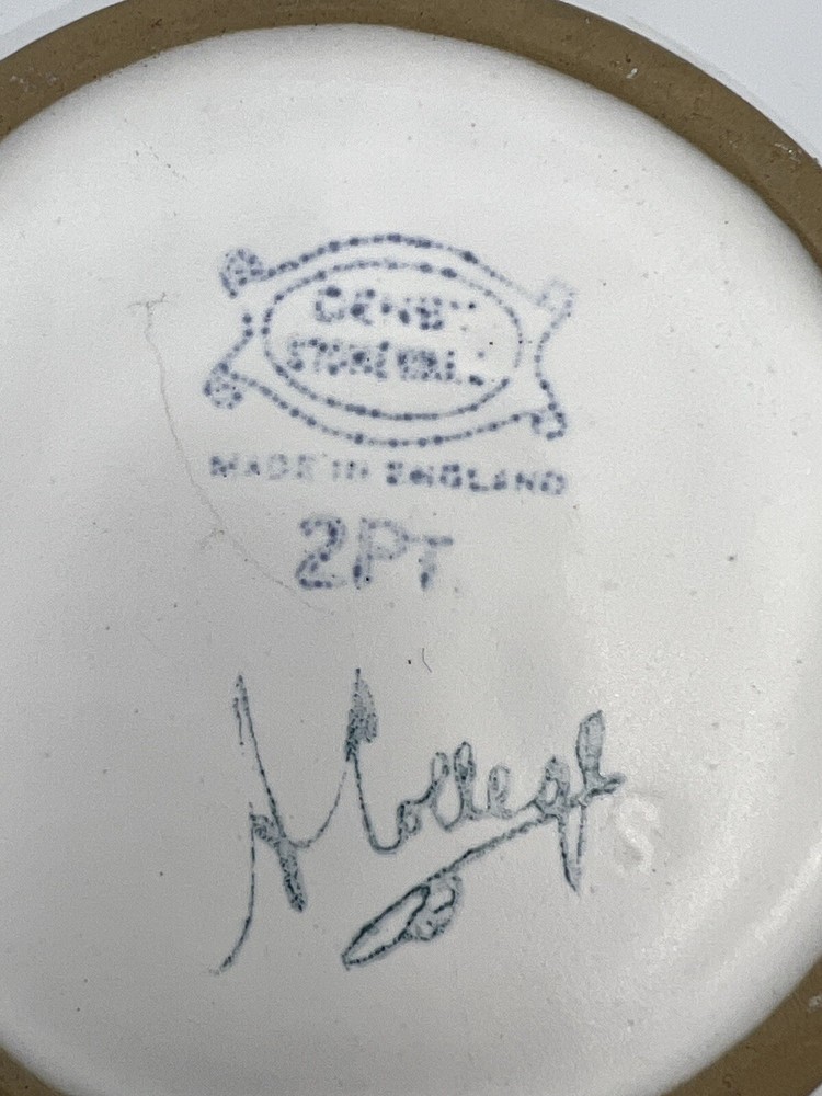 Lovely Danberry Stoneware Sping 2qt Pitcher