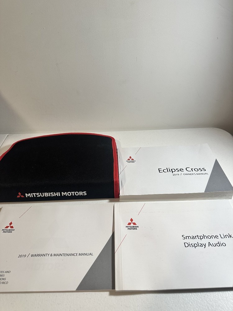 2019 Mitsubishi Eclipse Cross Owner's Manual Set