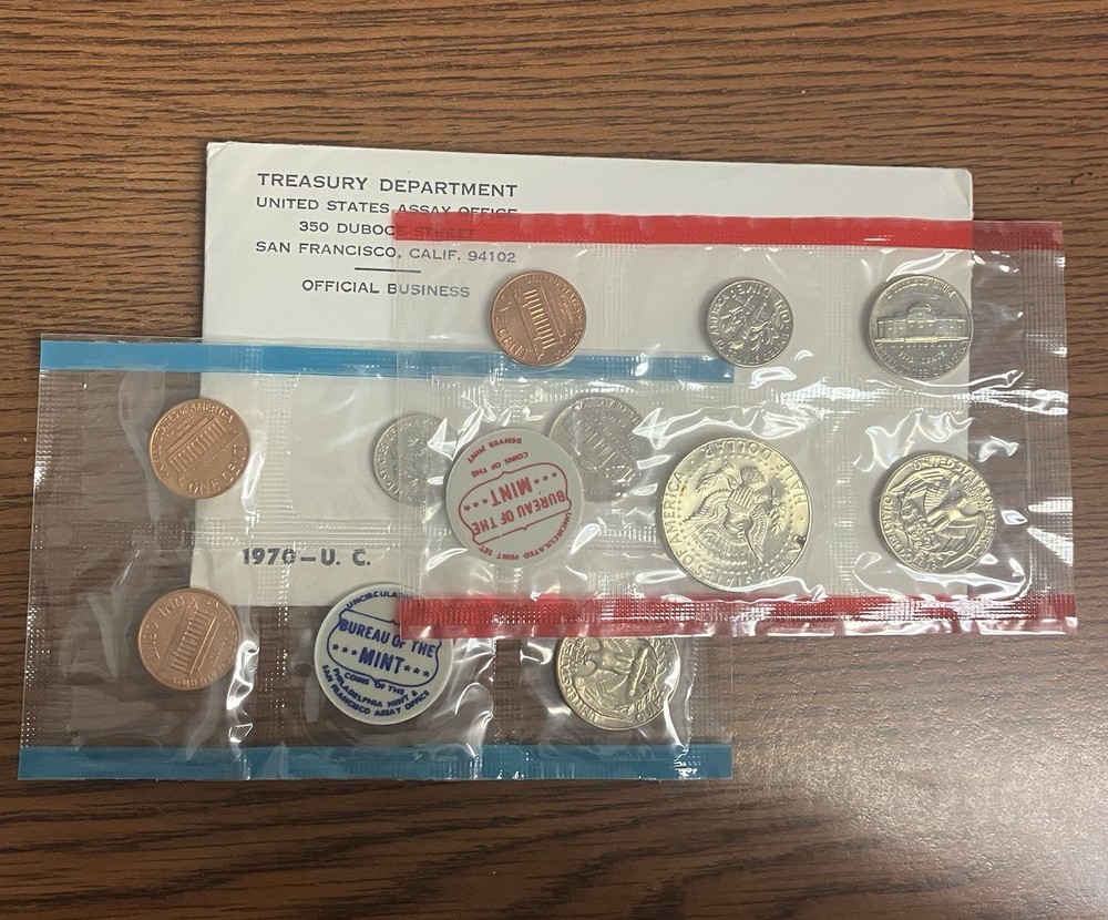 1970 MINT SET. ISSUED BY US MINT. Envelope, Opened 1x Available