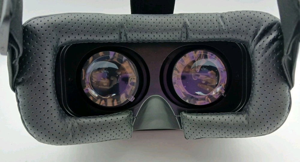 VR PARK 3D Virtual Reality Glasses with Remote Controller for iPhone and Android