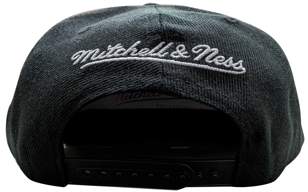 Mitchell & Ness Black NBA Utah Jazz HWC Core Basic Snapback - OSFA